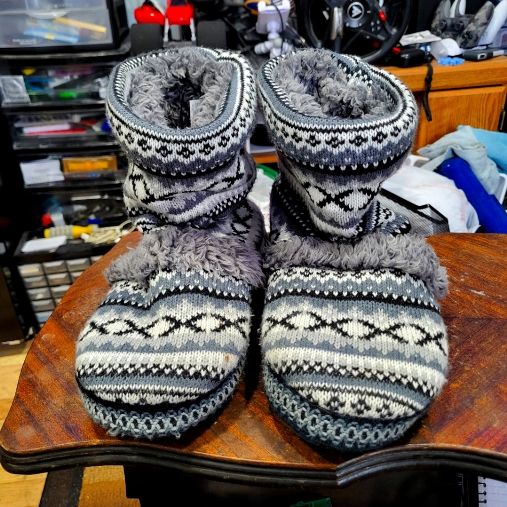Muk Luks Gray Nordic Sweater Boot Slippers Mens L/XL 11-12 Fleece Lined